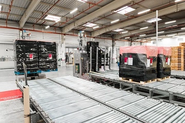Danone Waters optimises handling on the loading platforms at its EVIAN ® plant